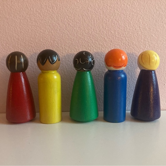 Rainbow Wooden Peg Dolls - Picture 7 of 9